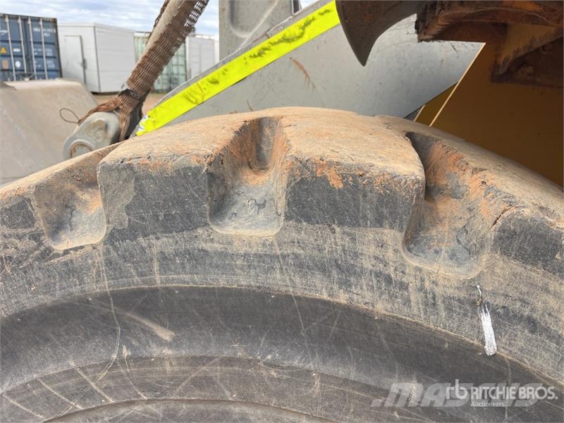 Volvo L120F Wheel Loader Wheel loaders