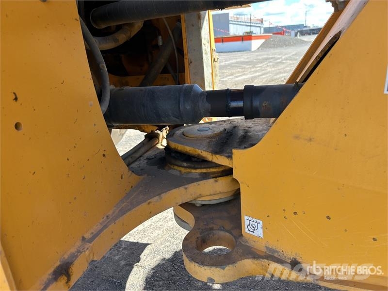 Volvo L120H Wheel Loader Wheel loaders