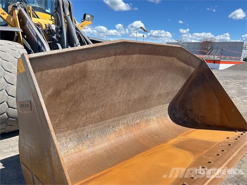 Volvo L120H Wheel Loader Wheel loaders