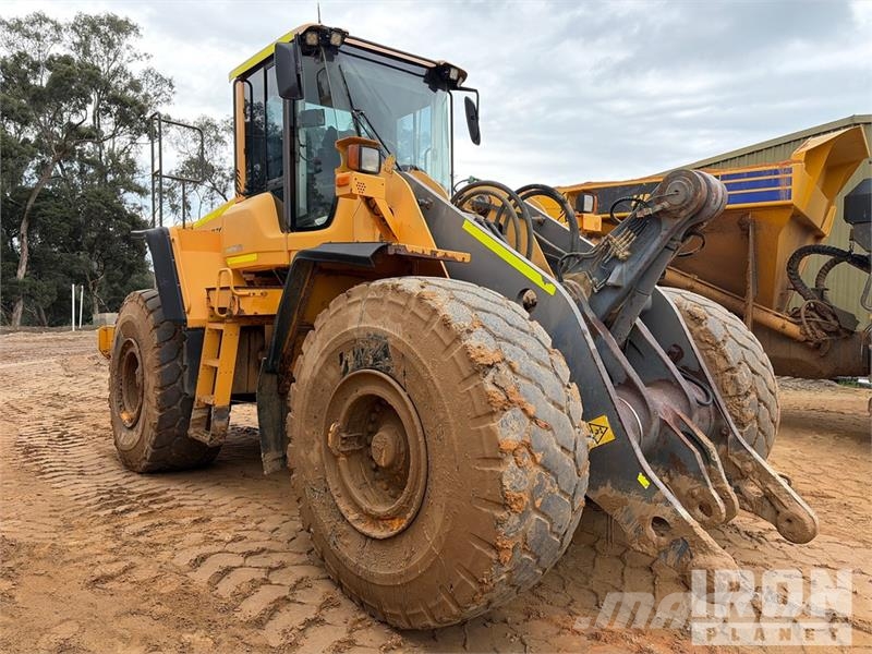 Volvo L150F Wheel Loader لوادر بعجل