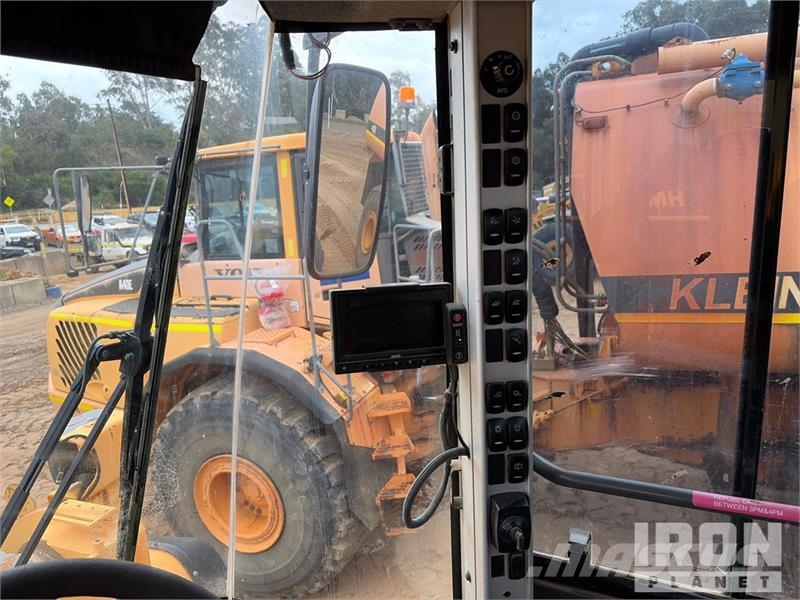 Volvo L150F Wheel Loader لوادر بعجل