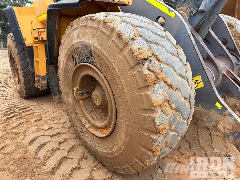 Volvo L150F Wheel Loader لوادر بعجل