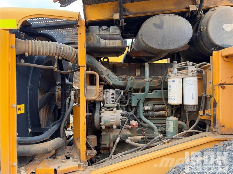 Volvo L150F Wheel Loader لوادر بعجل