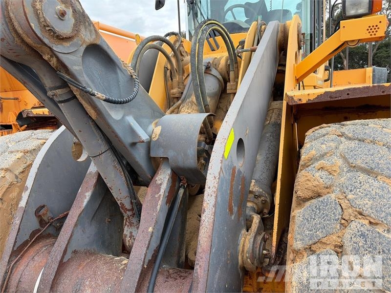 Volvo L150F Wheel Loader لوادر بعجل