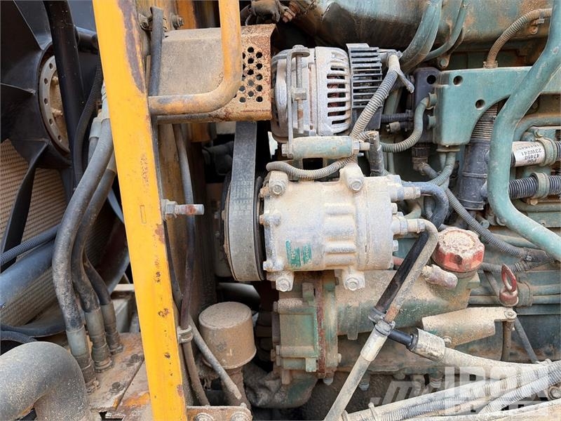 Volvo L150F Wheel Loader لوادر بعجل