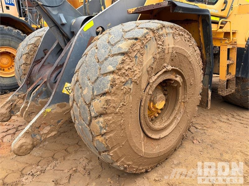 Volvo L150F Wheel Loader لوادر بعجل