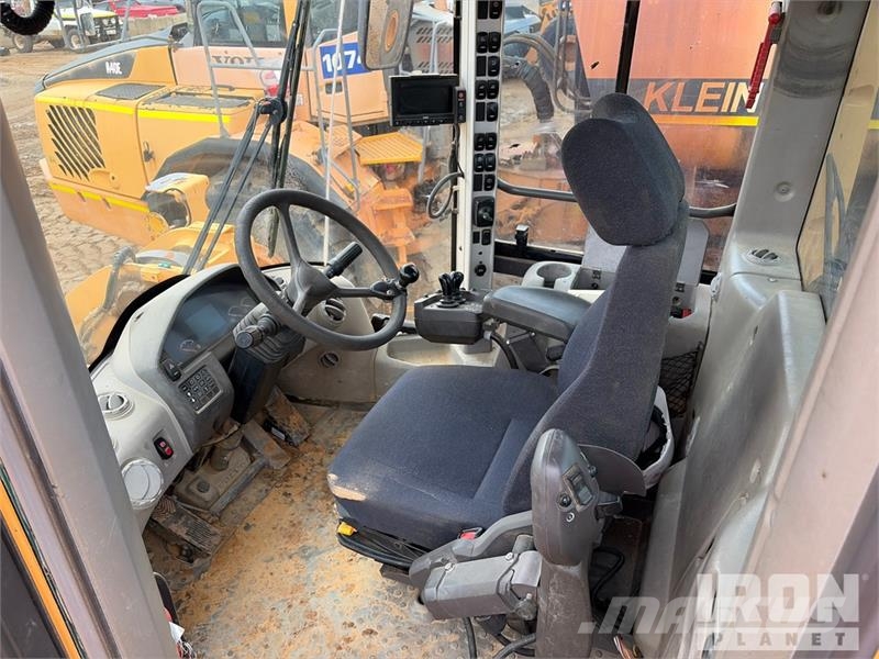 Volvo L150F Wheel Loader لوادر بعجل