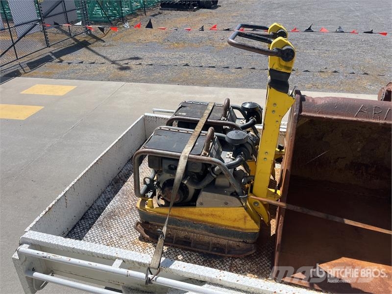 Wacker Neuson Vibratory Plate Compactor دكاكات أفقية