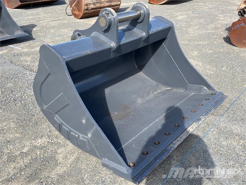 Warrior WBMC20-1500 59 in Cleanup Excavator Bucket - Fits Kausi