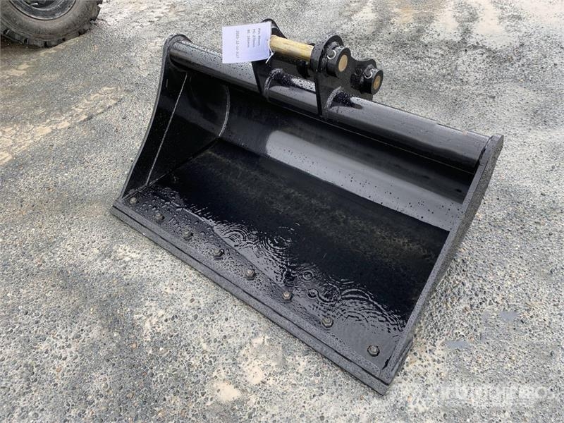 Warrior WBMC5-1200 47 in Cleanup Excavator Bucket - Fits 5 Kausi