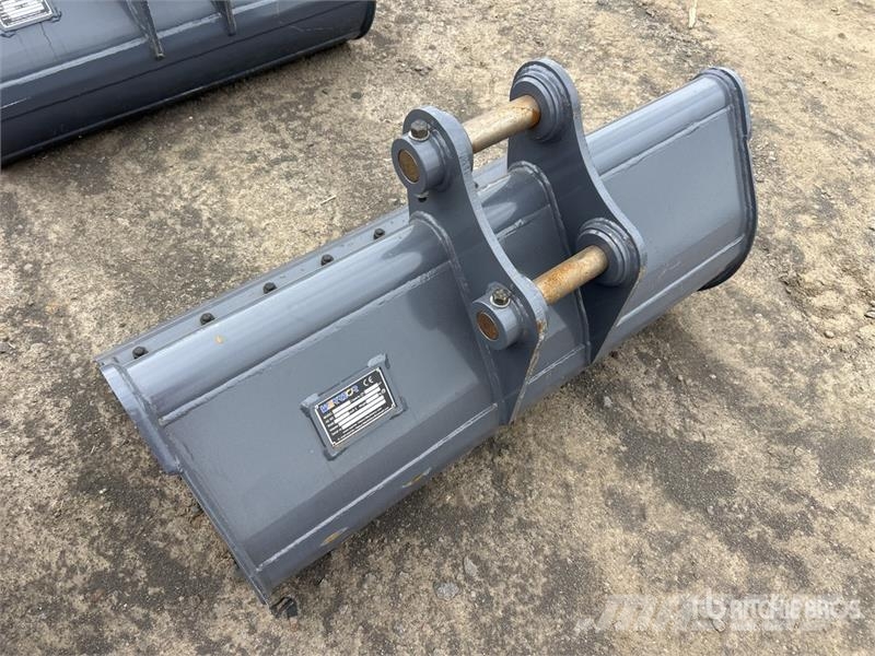 Warrior WBMC5-1200 47 in Cleanup Excavator Bucket - Fits 5 Lopaty