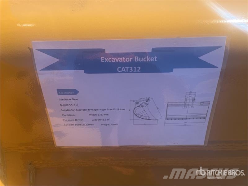 Warrior WBMCC12-1750 70 in Q/C Cleanup Excavator Bucket - Godet