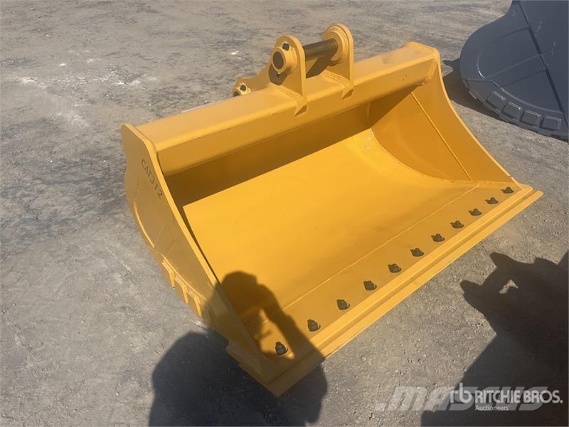 Warrior WBMCC12-1750 70 in Q/C Cleanup Excavator Bucket - Кофи