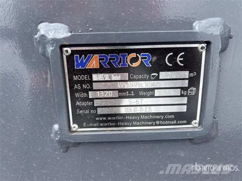 Warrior WBMCS5-060 52 in Q/C Cleanup Excavator Bucket - Fi Žlice
