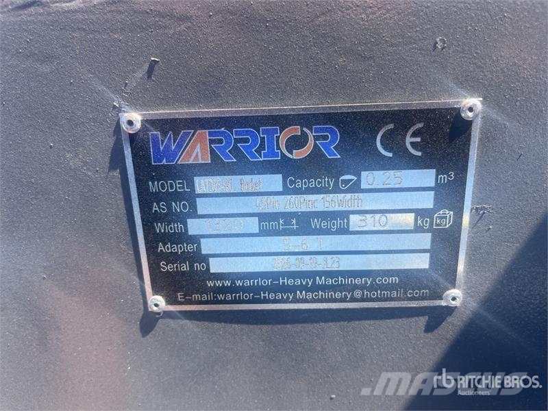 Warrior WBMCS5-1320 52 in Skeleton Cleanup Excavator Bucke Ковші