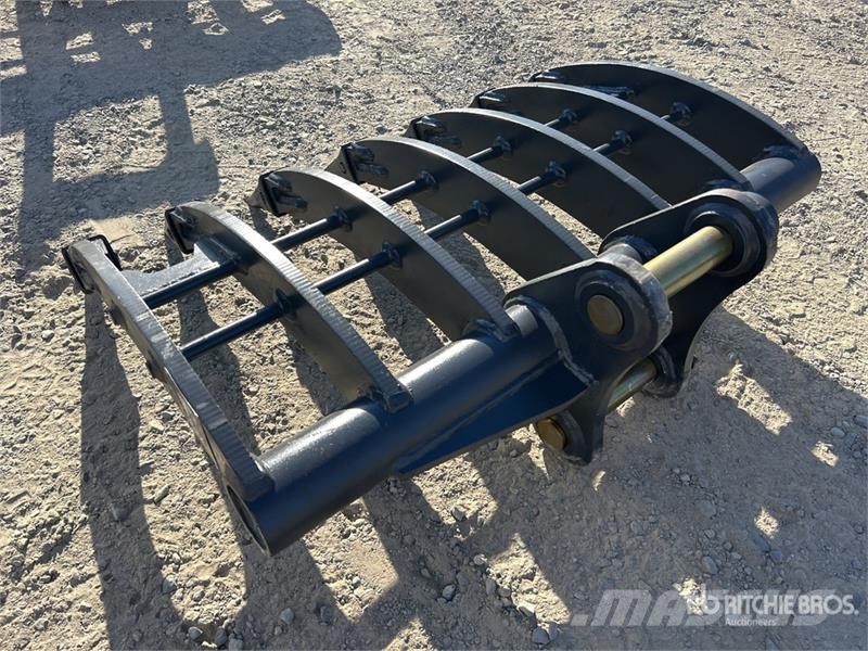 Warrior WBR05-1000 100 mm Q/C Excavator Rake - Fits 5 - 6  مكابس وميبسات التبن