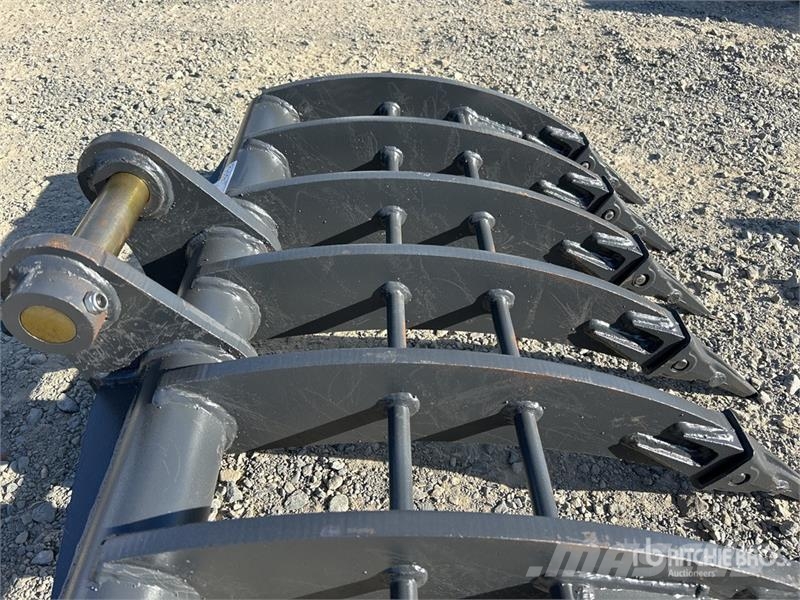 Warrior WBR05-1000 1000 mm Q/C Excavator Rake - Fits 5 - 6 Rakes and tedders