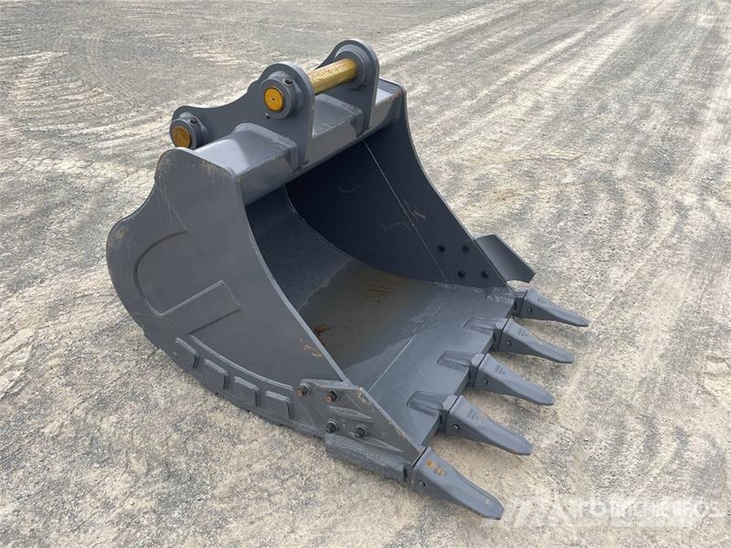 Warrior WBR20-1200 48 in Digging Excavator Bucket - Fits 2 دلاء
