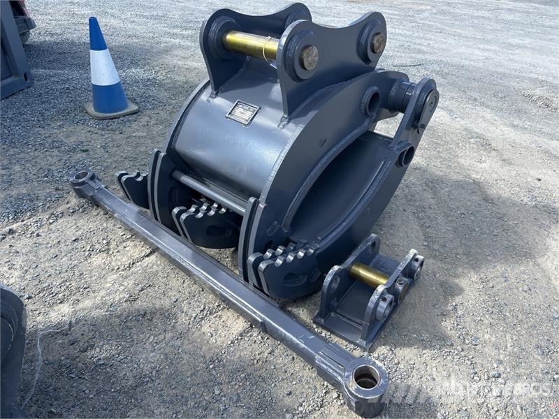 Warrior WGMA20-025 950 mm Q/C Excavator Grapple - Fits 20 Grapples