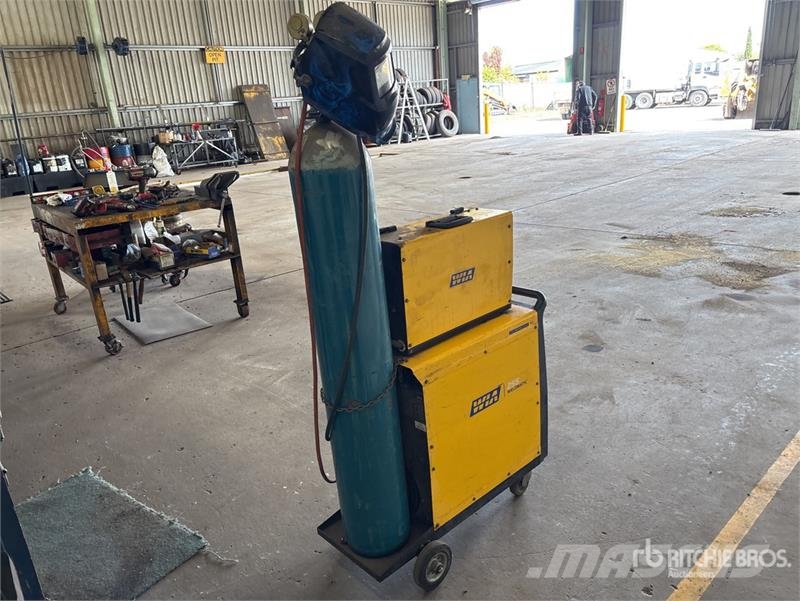  Weldmatic WIA255 255 A MIG Electric Welder Welding Equipment