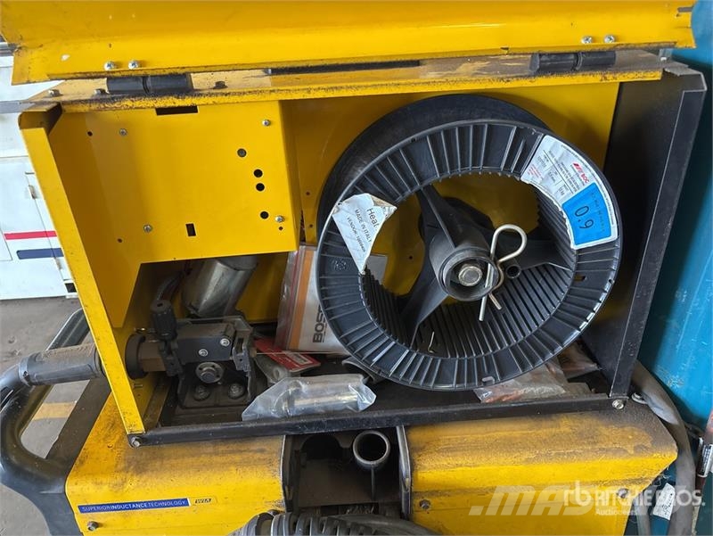  Weldmatic WIA255 255 A MIG Electric Welder Welding Equipment