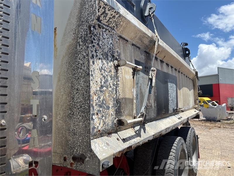 Western Star 4800FX 13000 L 6x4 Slip In Tipping Water Truck Cisterny na vodu