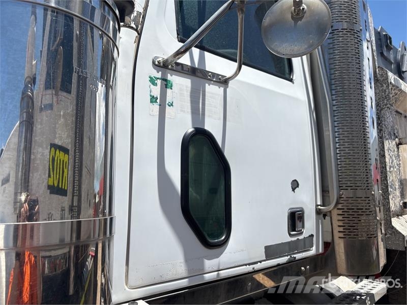 Western Star 4800FX 13000 L 6x4 Slip In Tipping Water Truck Cisterny na vodu