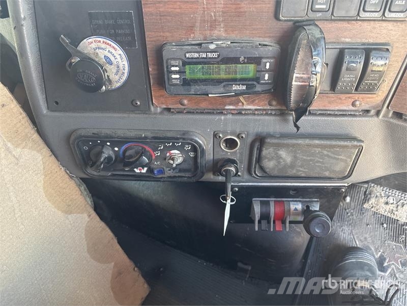 Western Star 4800FX 13000 L 6x4 Slip In Tipping Water Truck Cisterny na vodu