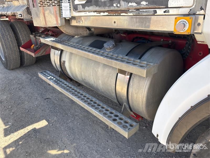 Western Star 4800FX 6x4 T/A Dump Truck شاحنات قلابة