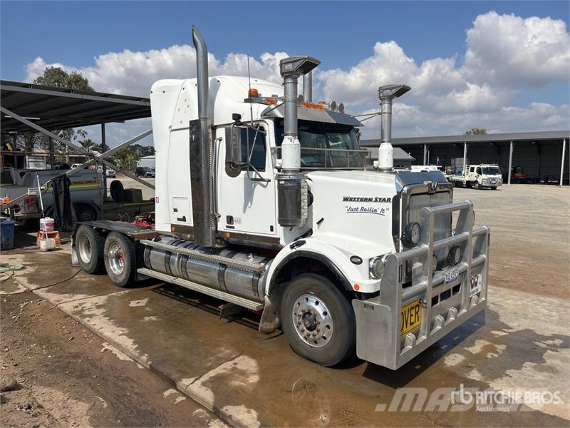 Western Star 4800FX 6x4 T/A Sleeper Truck Tractor Naudoti vilkikai