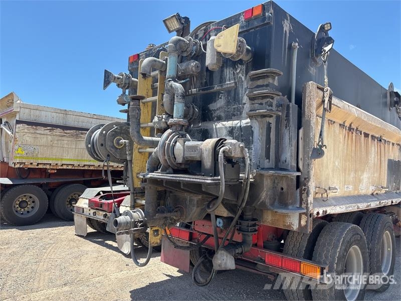 Western Star 4800FX 6x4 T/A Dump Truck شاحنات قلابة