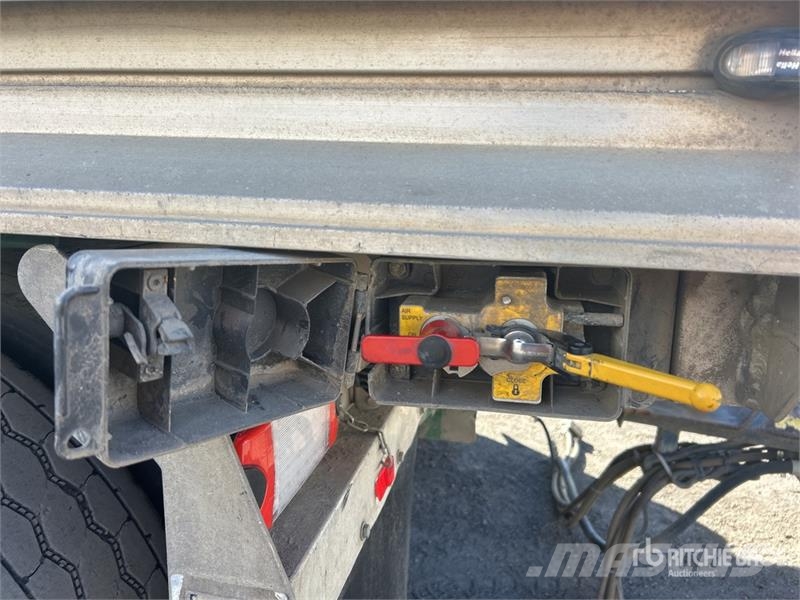 Western Star 4800FX 6x4 T/A Dump Truck Kipper