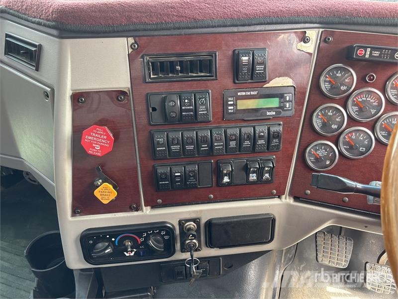 Western Star 4800FX 6x4 T/A Dump Truck Tipper trucks
