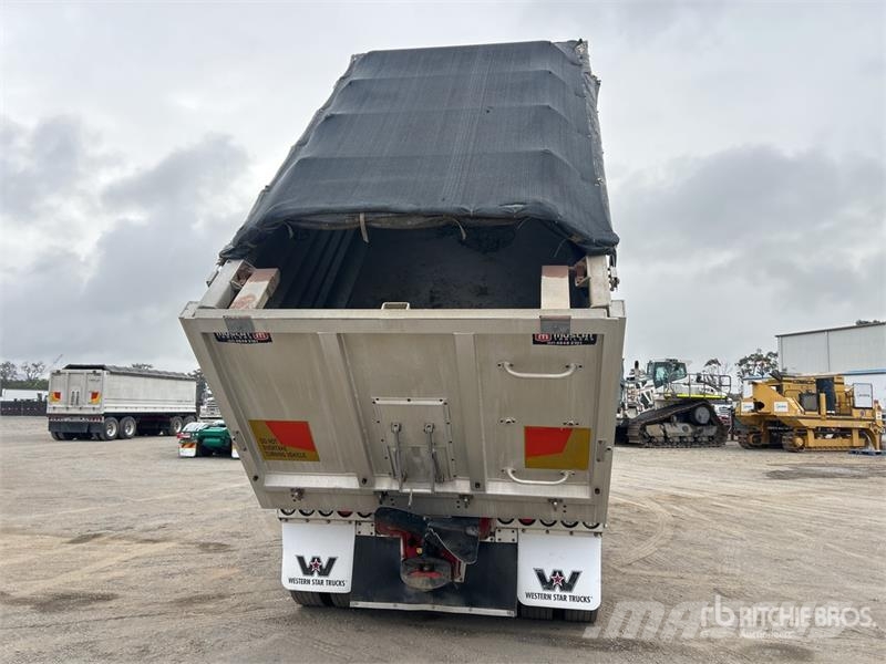 Western Star 4800FX 6x4 T/A Dump Truck Camion benne