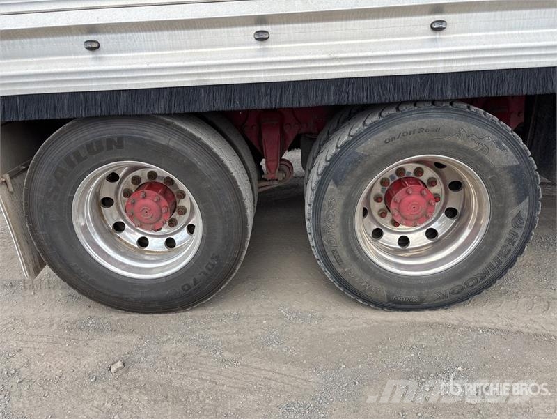 Western Star 4800FX 6x4 T/A Dump Truck Tipper trucks