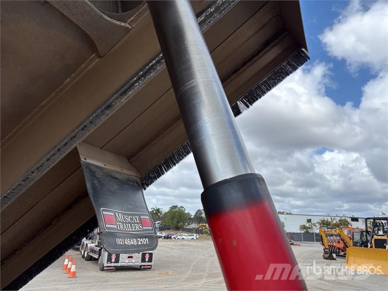 Western Star 4800FX 6x4 T/A Dump Truck Tipper trucks