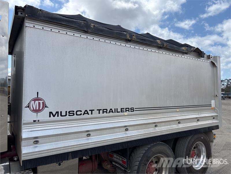 Western Star 4800FX 6x4 T/A Dump Truck Tipper trucks