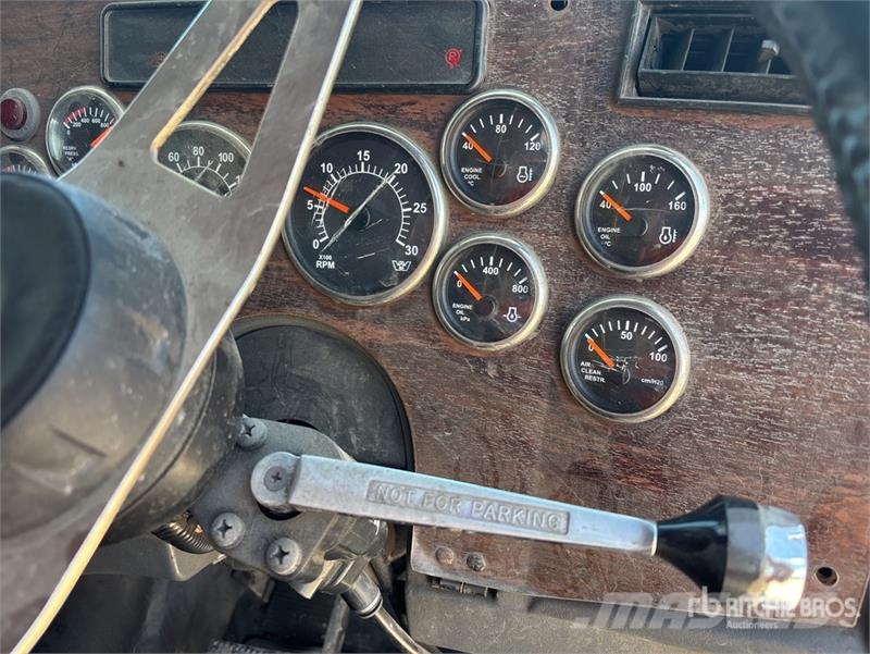 Western Star 4800FX 6x4 T/A Dump Truck شاحنات قلابة