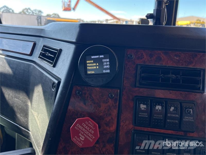 Western Star 4800FX 6x4 T/A Dump Truck Kipper