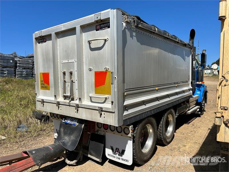 Western Star 4800FX 6x4 T/A Dump Truck Lastbiler med tip