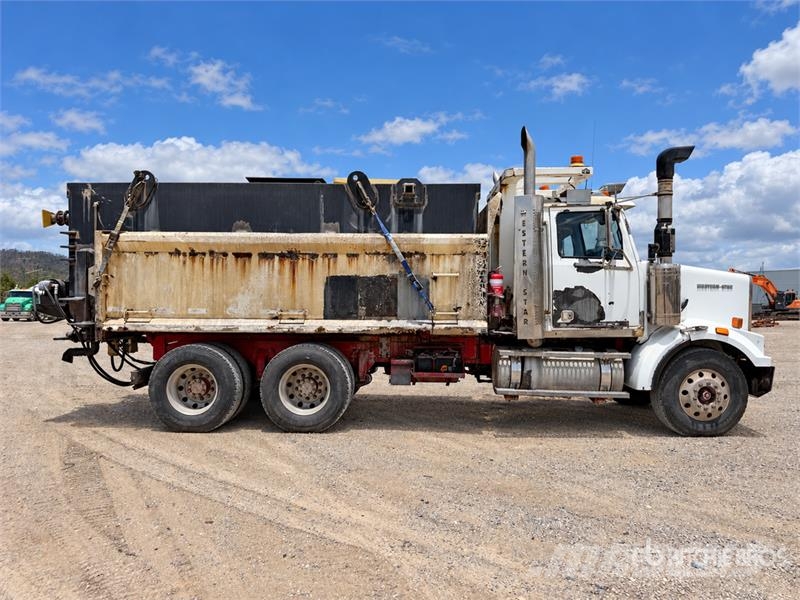 Western Star 4800FX 6x4 T/A Dump Truck شاحنات قلابة