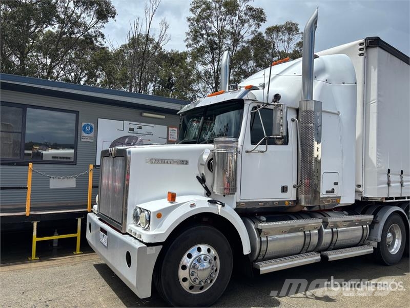 Western Star 4800FX 6x4 T/A Sleeper Truck Tractor وحدات الجر