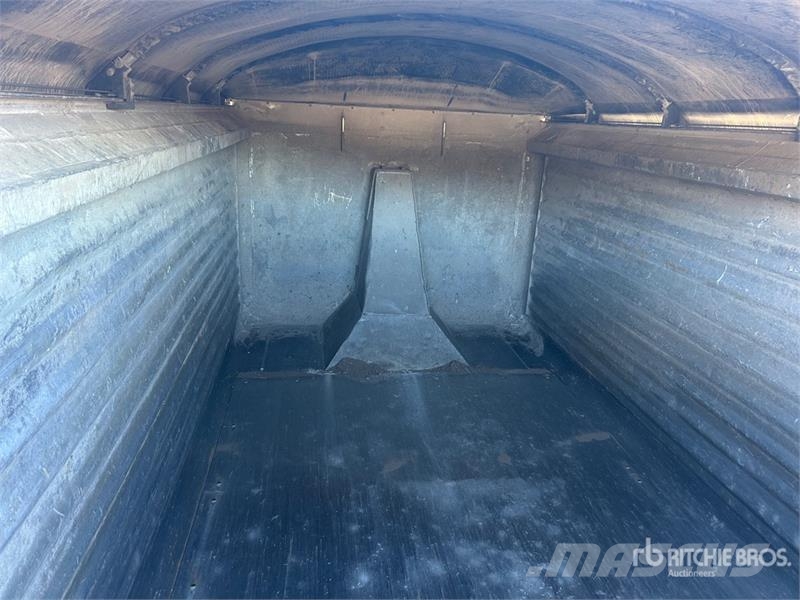 Western Star 4800FX 6x4 T/A Dump Truck Kipper