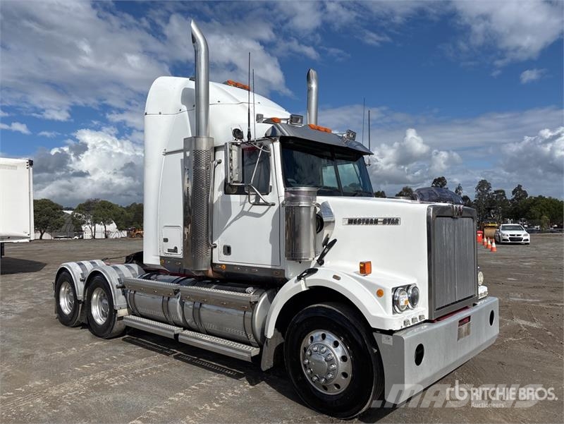 Western Star 4800FX Stratosphere 6x4 T/A Sleeper Truck Tractor Motrici e Trattori Stradali