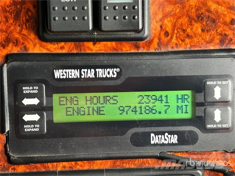 Western Star 4800FXB Stratosphere 6x4 T/A Sleeper Truck Tractor Vilcēji