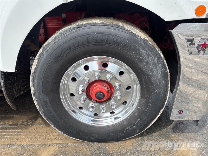 Western Star 4800FXB Stratosphere 6x4 T/A Sleeper Truck Tractor Vilcēji