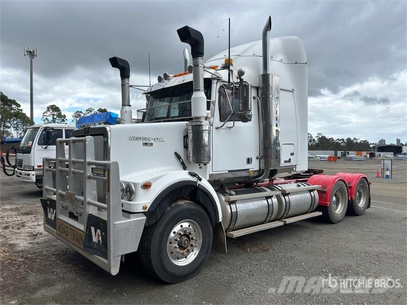 Western Star 4800FXB Stratosphere 6x4 T/A Sleeper Truck Tractor Vilcēji