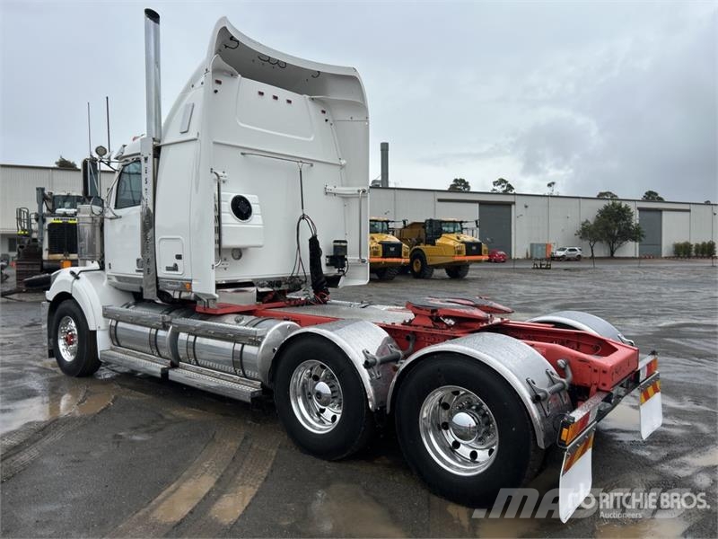 Western Star 4800FXB Stratosphere 6x4 T/A Sleeper Truck Tractor Tractores (camiões)