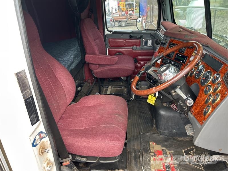 Western Star 4800FXB Stratosphere 6x4 T/A Sleeper Truck Tractor Vilcēji