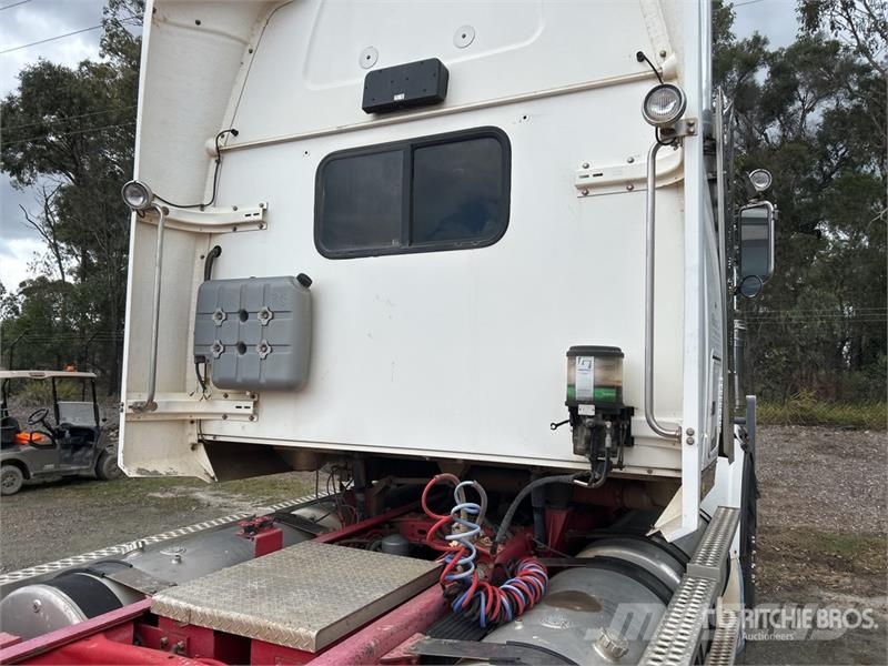Western Star 4800FXB Stratosphere 6x4 T/A Sleeper Truck Tractor Vilcēji